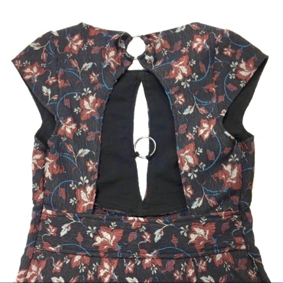 FREE People Floral Print Jacquard Cut Out Back Mini Dress In Black Size 4 - Picture 5 of 9